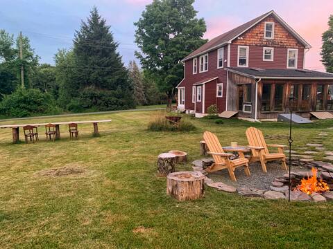 Fox's Den: Fun Catskills Home w/ Private Lake Lot
