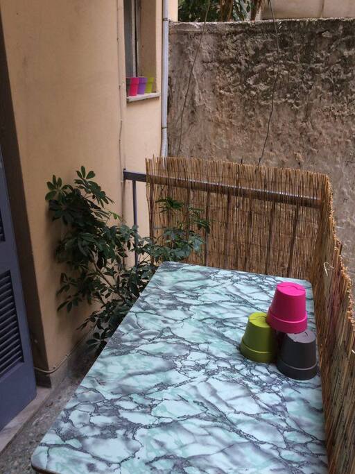 Balcony at the back side of the apartment ideal for afternoon coffee sessions or just chilin away from the noise of the street