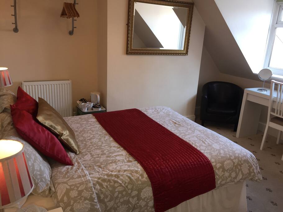 Double en suite room 5