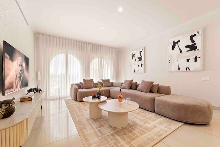 Breezy 3 Br Six Balcony Apt Near Downtown Triangle - Jerusalem