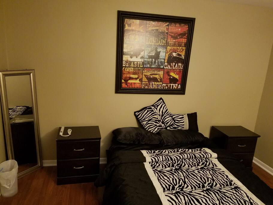 Queen size bedroom