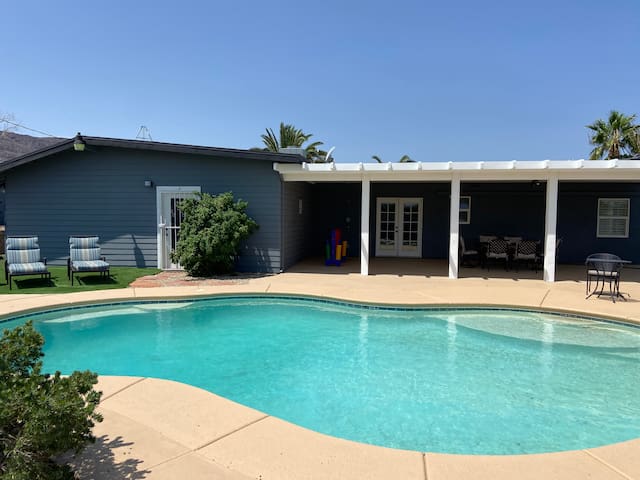 Private Outdoor Oasis 2