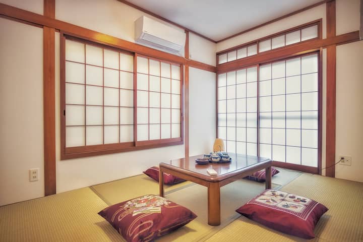 غرفة على الطراز الياباني في