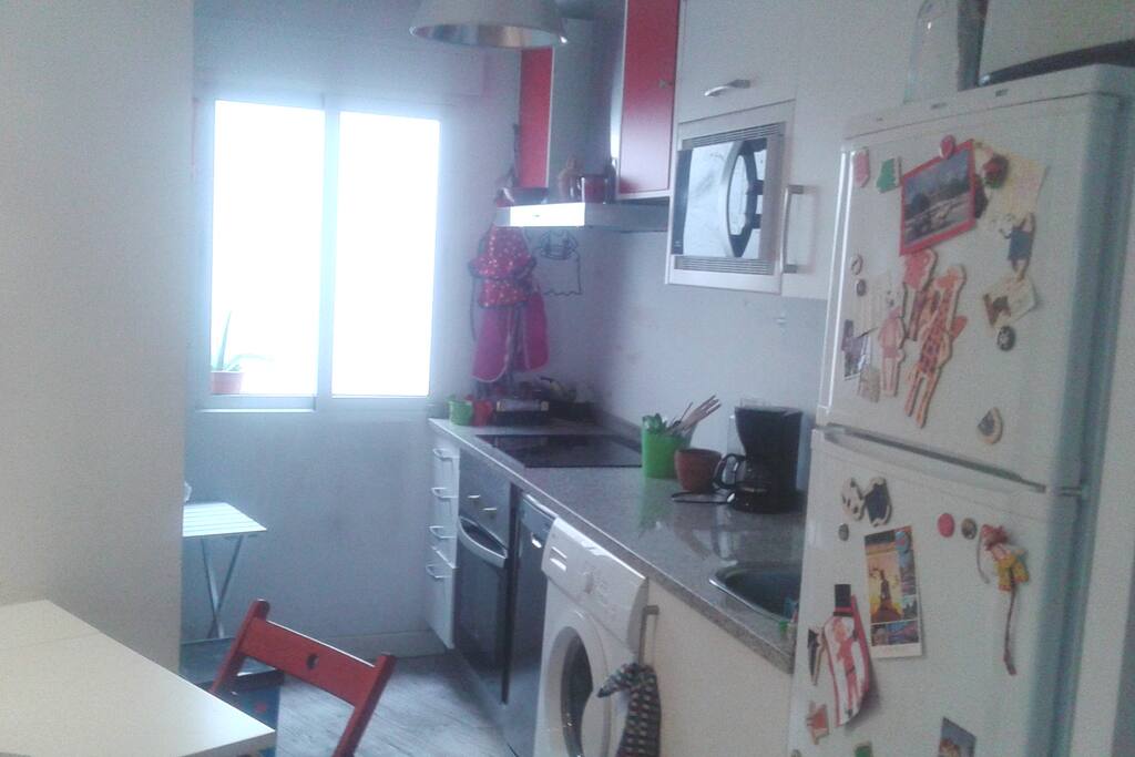 cocina americana abierta al salón