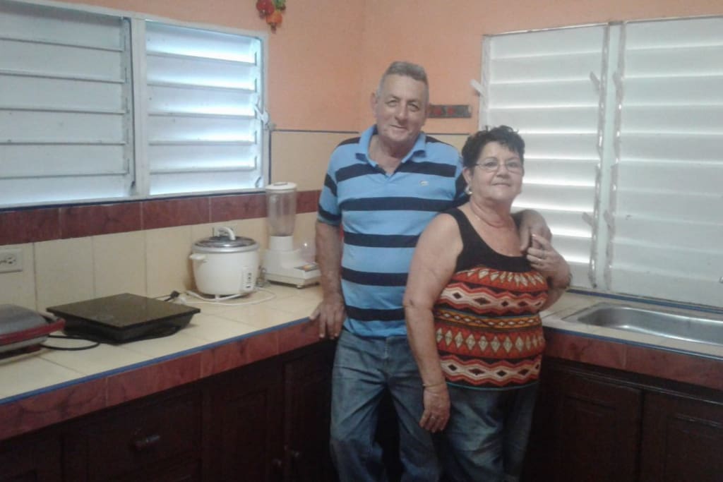 Propietarios: María Elena y Omelio