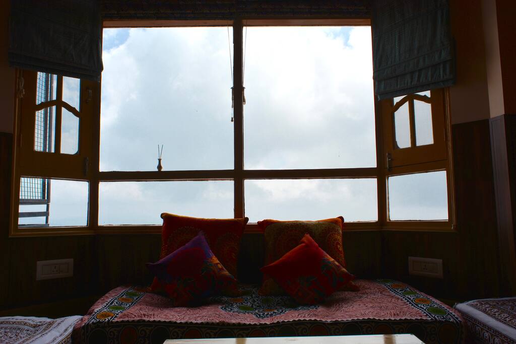 Uninterrupted views for all days and seasons