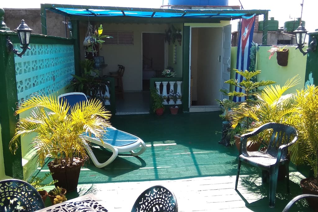 Hermosa terraza, para disfrutar las mejores vistas de la Bahía!