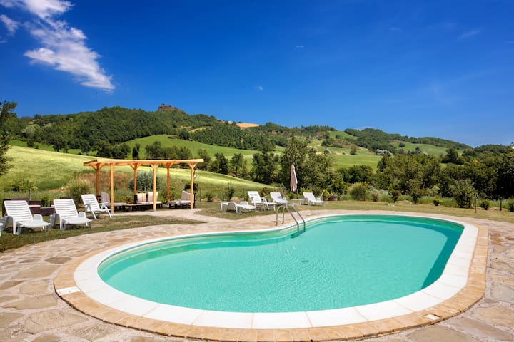 Airbnb Pietrarubbia Vacation Rentals Places To Stay