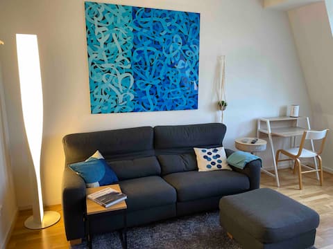 Leistungsstarkes Airbnb: Air-conditioned and luxurious living in a prime location in Gohlis Süd