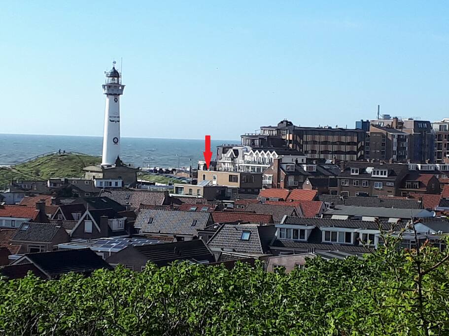 Unieke locatie tegenover de vuurtoren