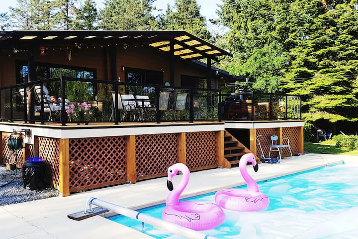 Captain Jack’s Subsea Retreat Families & Groups!