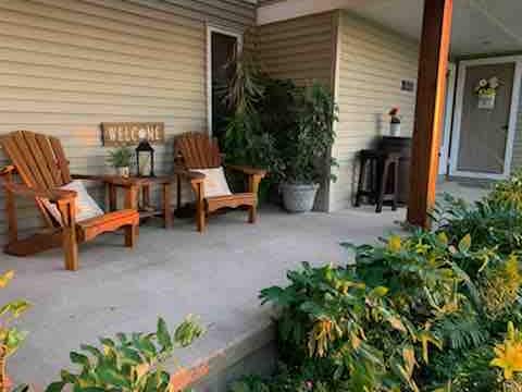 Luxury Suite with Vineyard View, Central Location