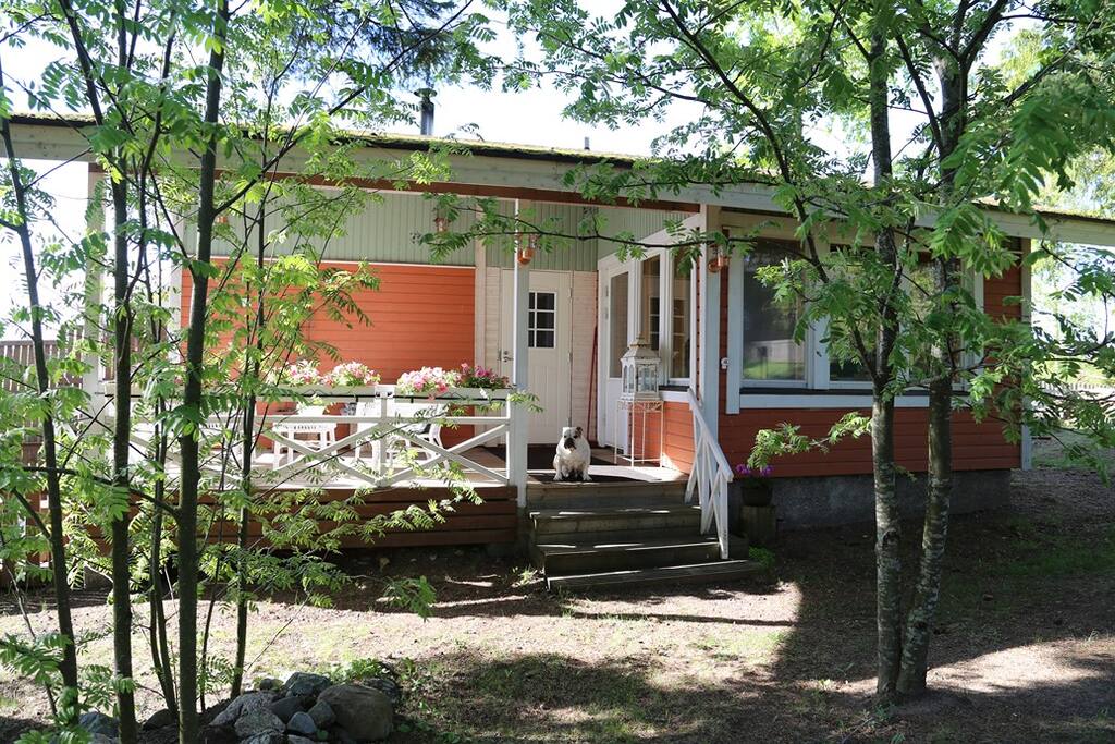 Pinebulls Cottage