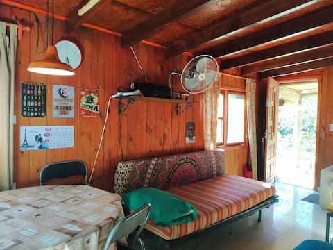 Successful Airbnb property: Beautiful single-room cabin 2 minutes from the beach in Playa Hermosa
