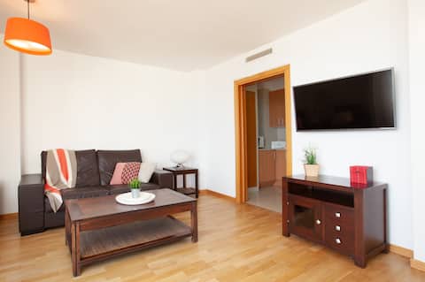 Top Airbnb: AMAZING FRONT SEA VIEWS APARTMENT in Tossa De Mar