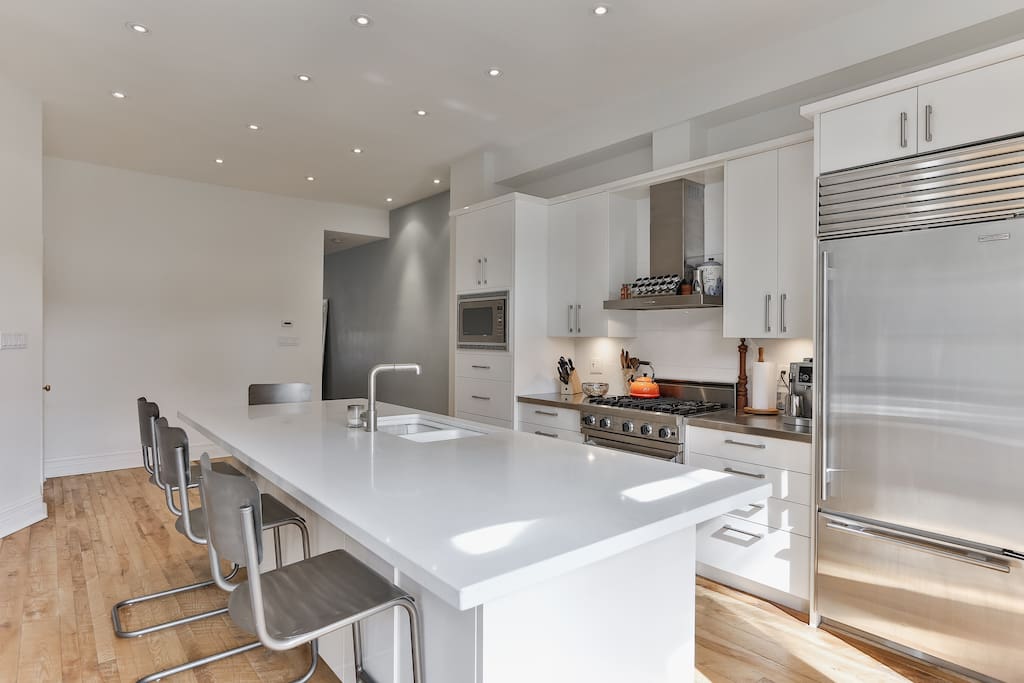 Beautiful, light-filled kitchen