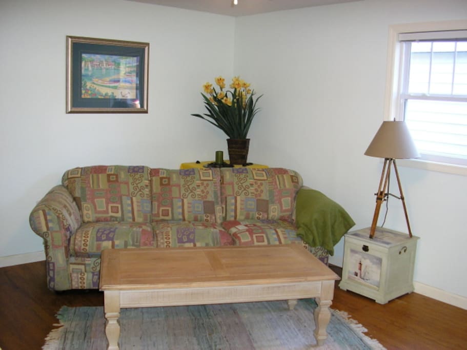 Cute and comfortable decor