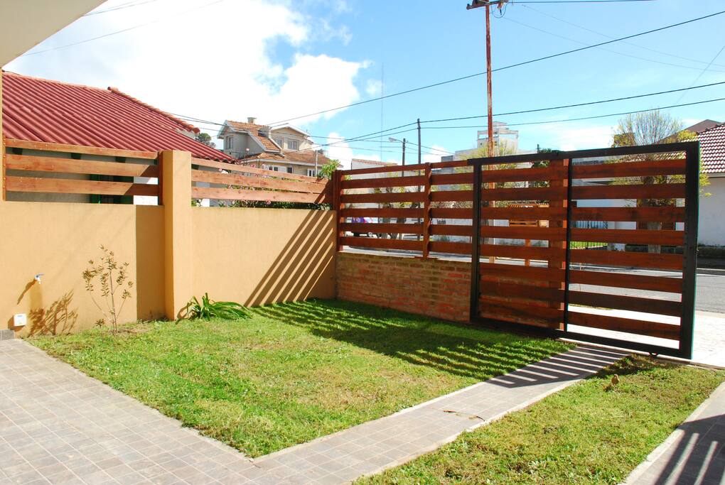 Estacionamiento privado descubierto