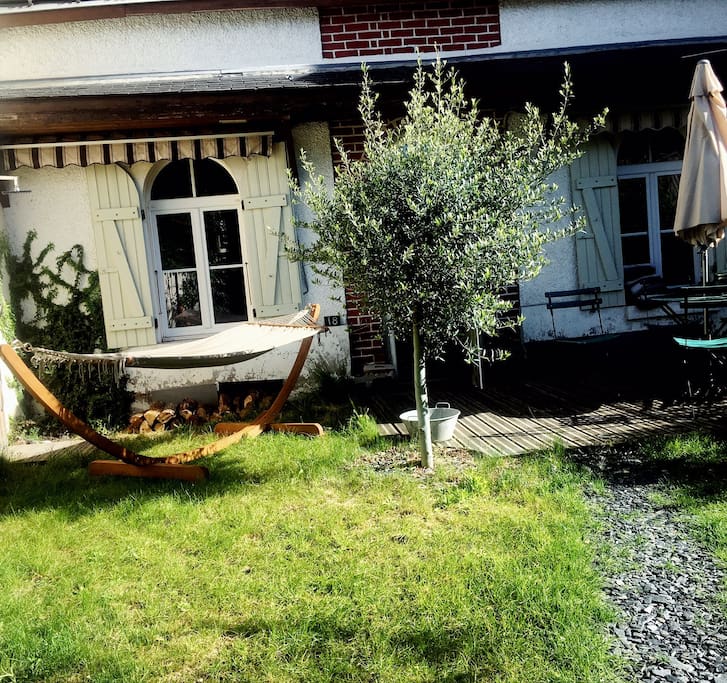 le hamac dans le jardin