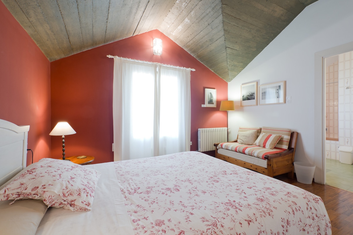 Ნათელი და ჰაეროვანი საძინებლები