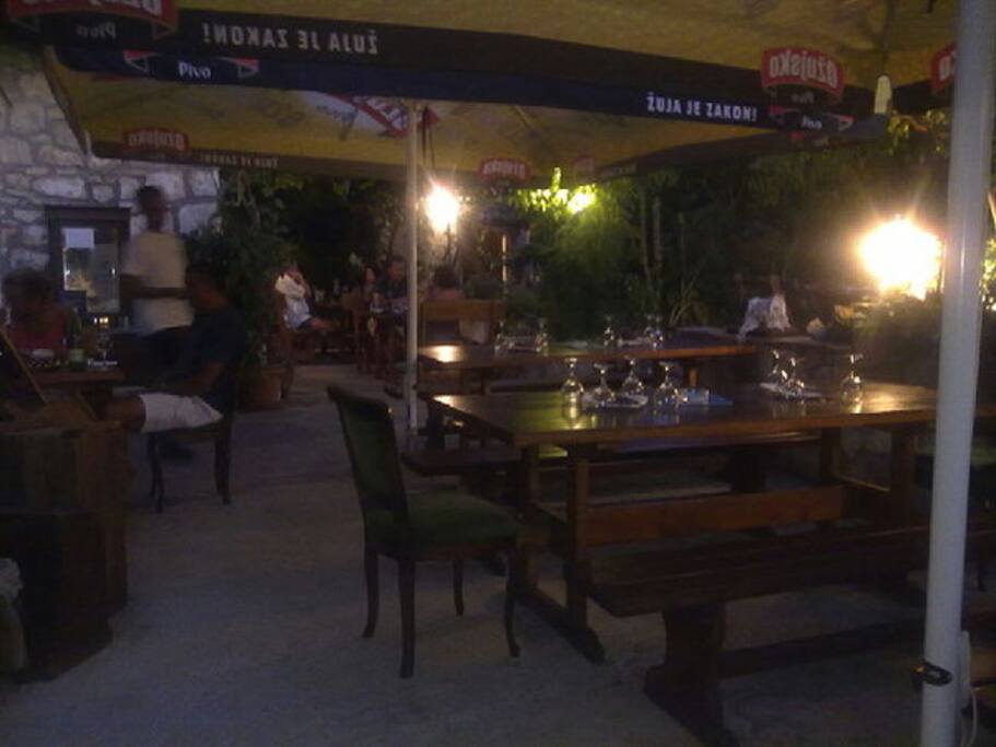 tavern kokot