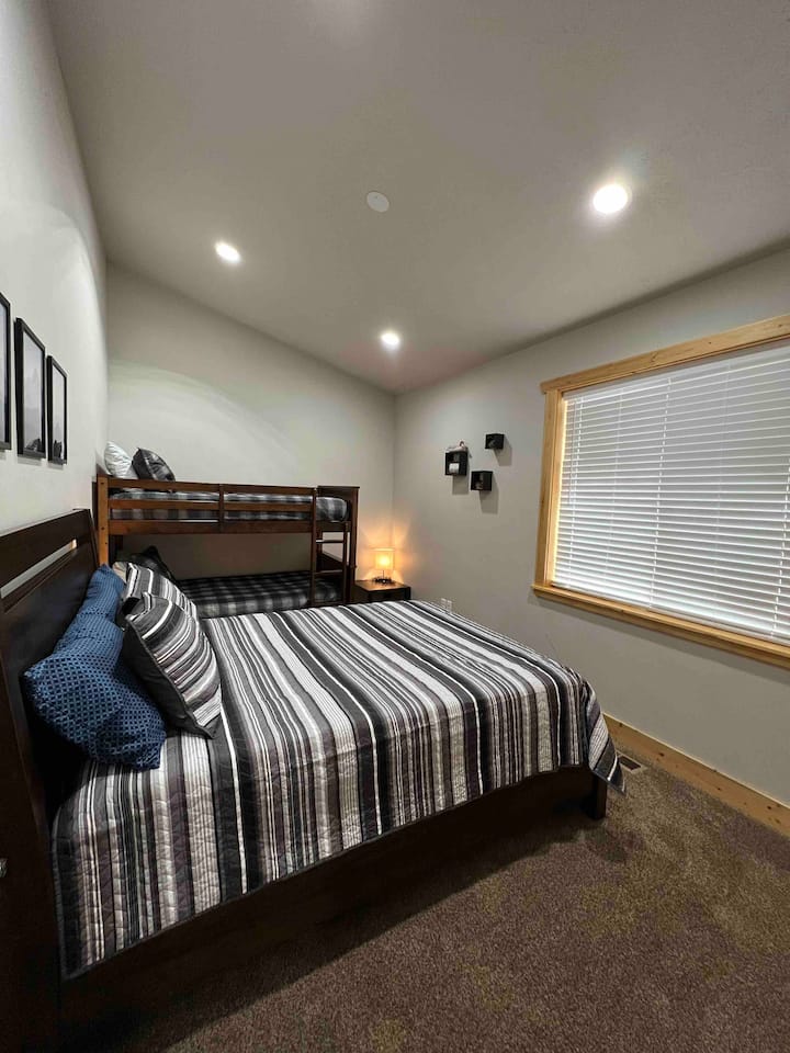 საძინებელი 3