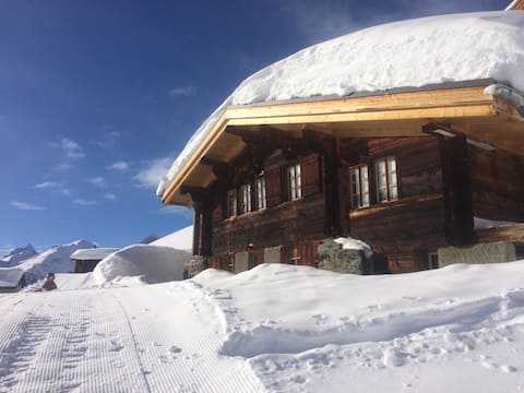 COZY ALPINE HUT – SIMPLE - WITH A LOT OF CHARM