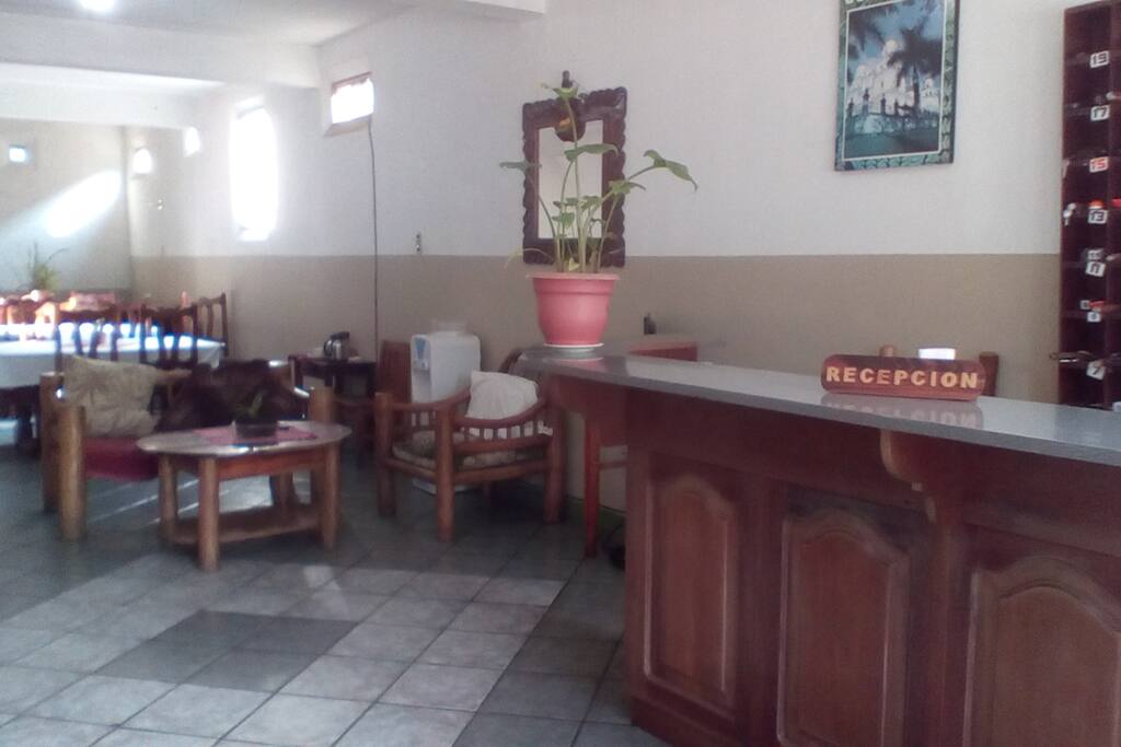Reception and breakfast area