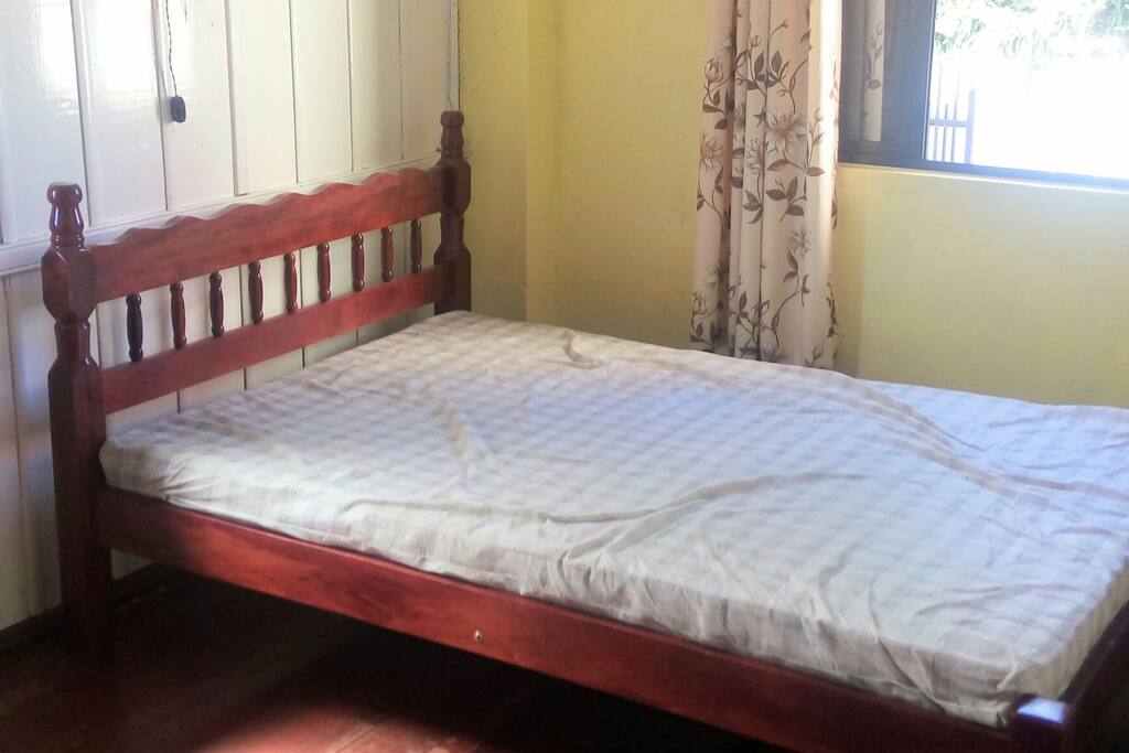 Quarto 1 - com uma cama de Casal