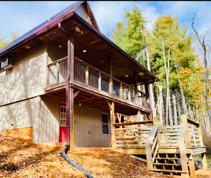 Riverfront Retreat Cabins for Rent in West Jefferson, North Carolina