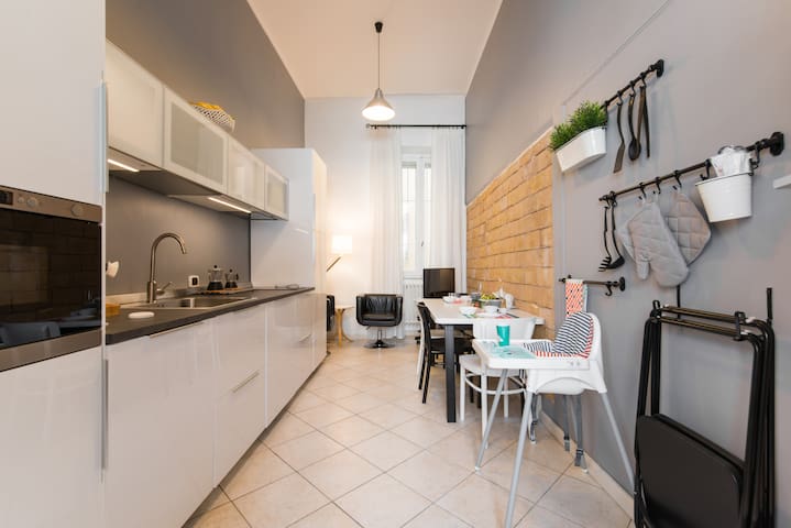 Home in the heart of Rome (Spanish steps) 2 gallery image 4