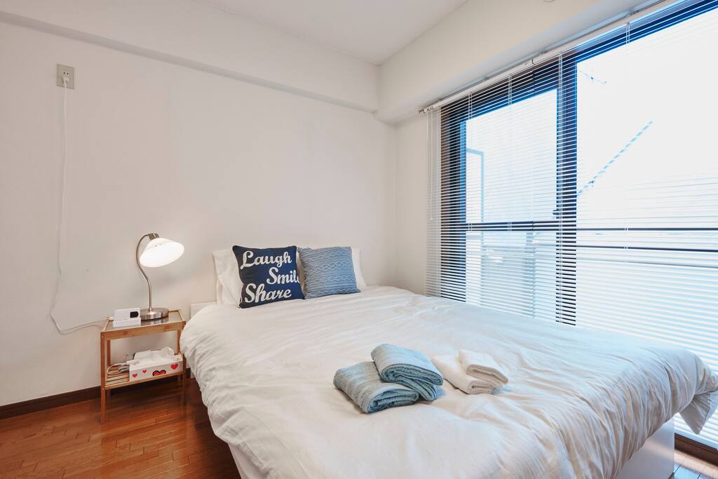 Bright and compact room