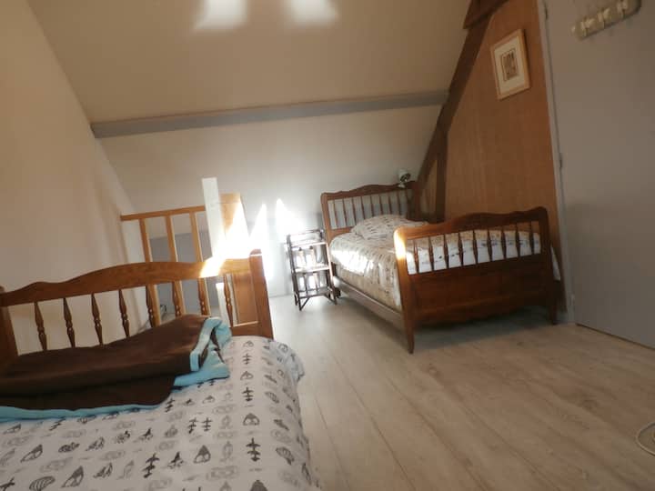 2nd bedroom of the family suite. 2 beds of 90cm