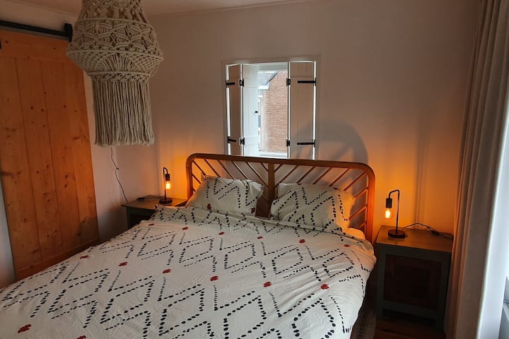 Საძინებელი 1