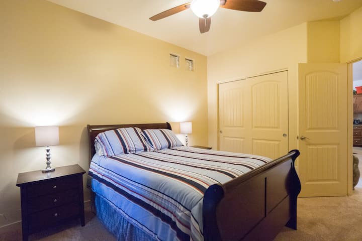 Segundo dormitorio con cama tamaño queen