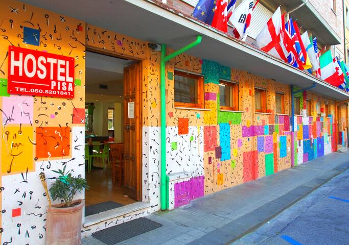 SAFESTAY PISA FEMALE ONLY Bed in 4Bed dorm ENSUITE