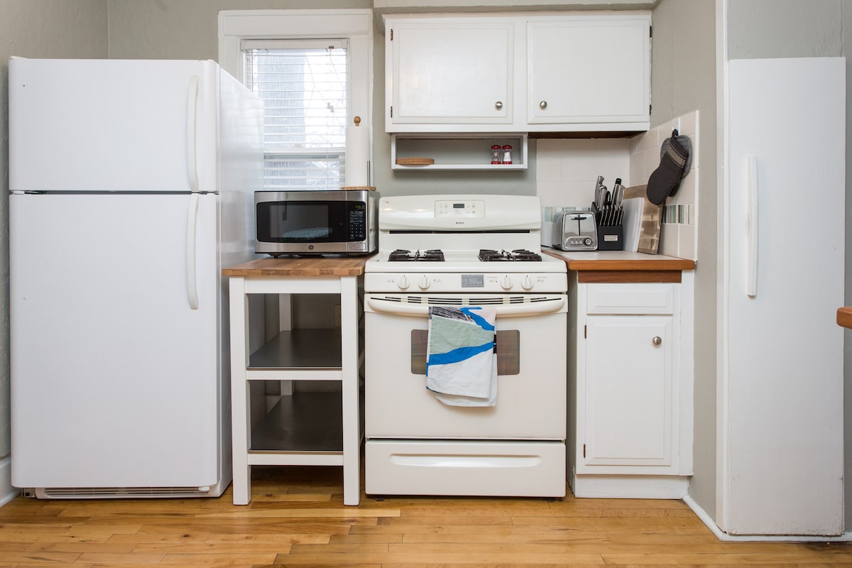 Jetson's cottage – Concordia, Macalester, Allianz