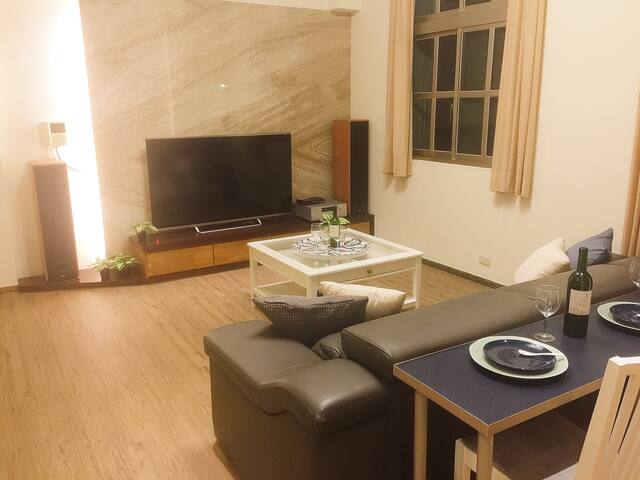 Orsay – 12min to MRT station on foot gallery image 3