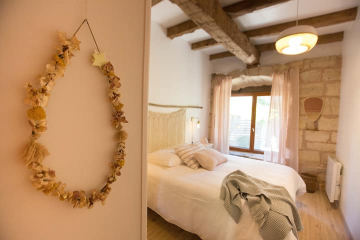 Terracotta 
Bed Room 160 x 200
Maison bon Jours en Corrèze