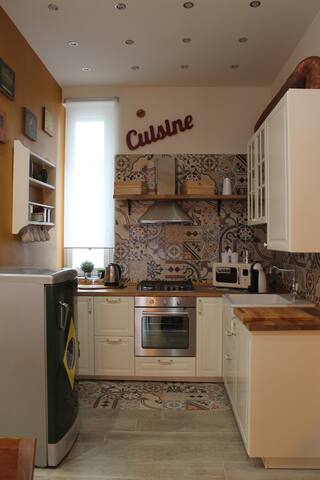 LavaneraHome a piazza Garibaldi – 2/6 posti letto gallery image 3