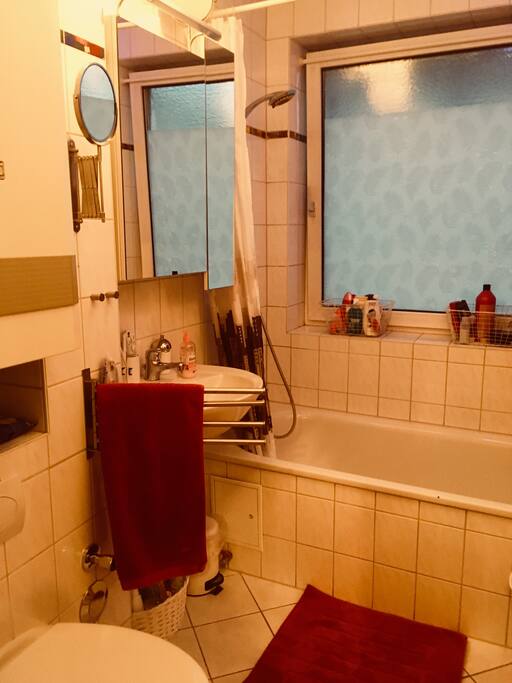 Dusche & Badewanne
