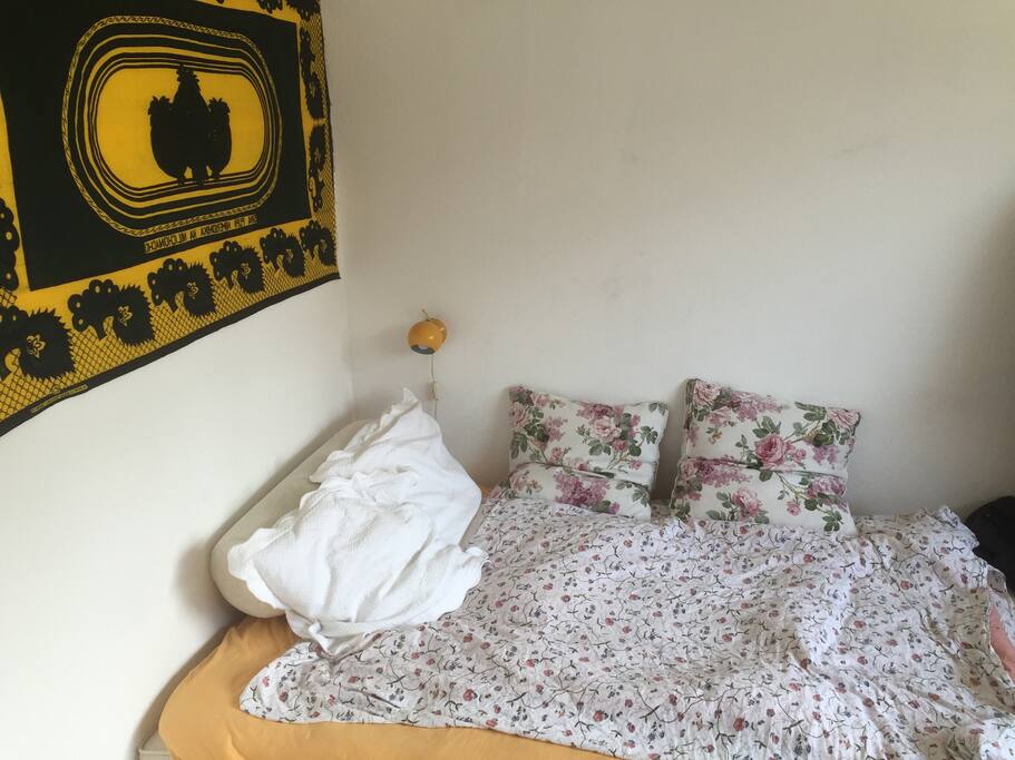 Første værelse med bordplads i anden ende