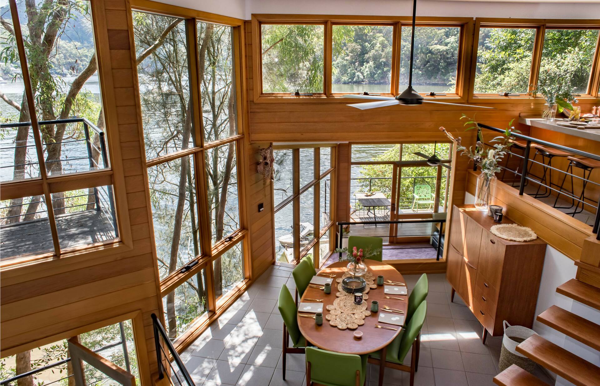 Riverfront 'Treehouse' Escape (8 Dusthole Pt) — foto 3