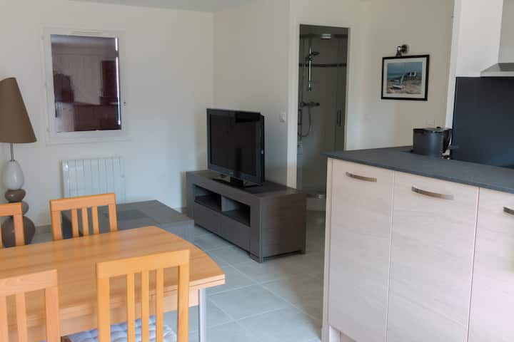 Maisonnette 50m² 150m De La Plage Et Commerces - Morbihan
