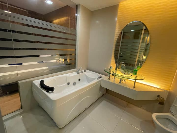 Private Jacuzzi Luxury Suite 1 KL City Condominiums for Rent in