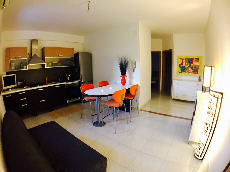 Living room/kitchen.