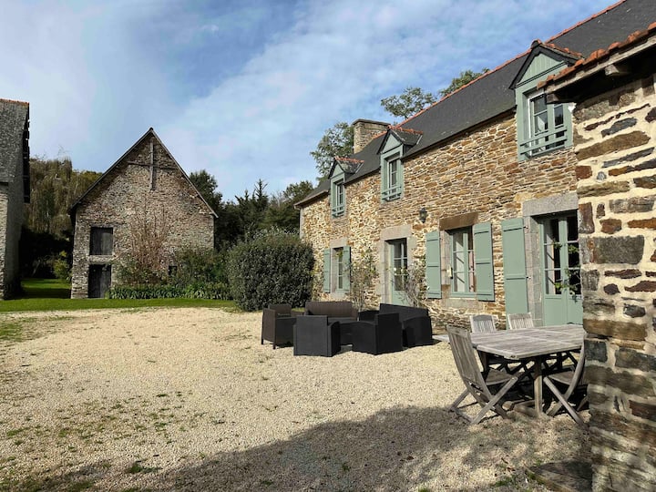 Maison Familiale Avec Jardin, Calme, Proche Plages - Cancale