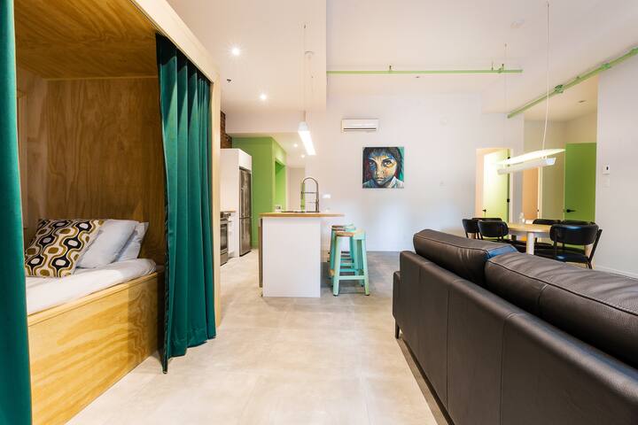 SR102 – Les Lofts St-Roch – Par Les Lofts Vieux-QC gallery image 5