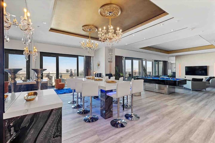 Ultimate Luxury 4,000 sq ft Penthouse Palms Place