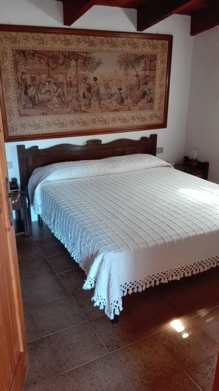 Საწოლი 152 × 203 სმ